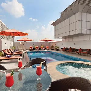 Ramada By Wyndham Deira **** Дубай