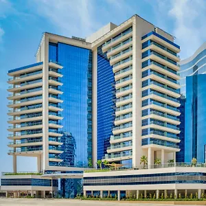 The First Collection Business Bay دبي